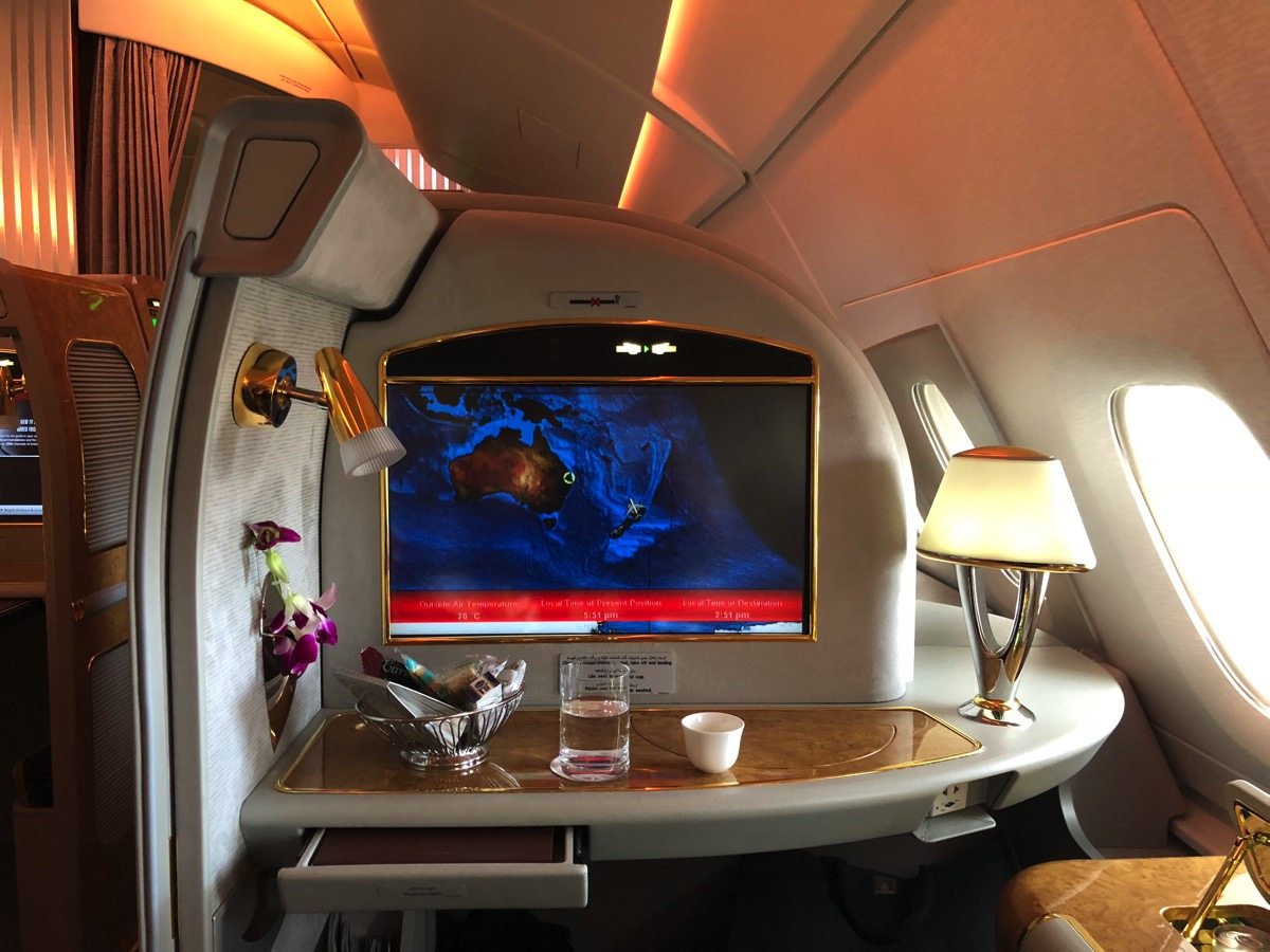 emirates-a380-first-class-oldseat003